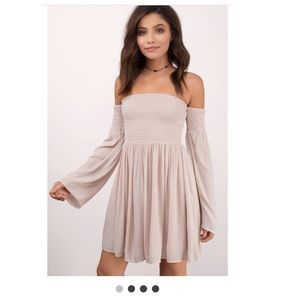 Tobi ‘Ellie Skater Dress’ in Rose - Off Shoulder
